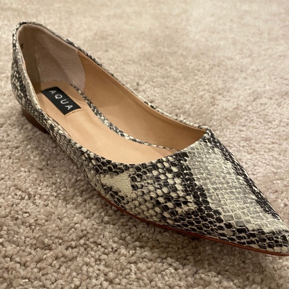 Aqua Abel Snake-Embossed Leather Pointed Toe Flats - Picture 2 of 4